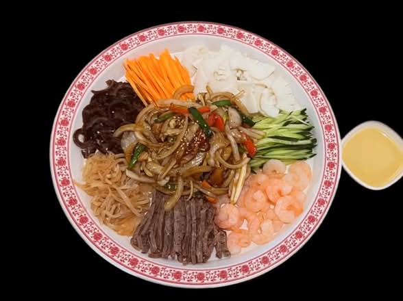 양장피 Mixed Meat, Seafood and Vegetables with Mustard Sauce