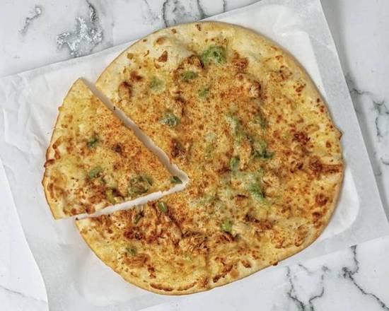 Chicken shawarma pizza pie