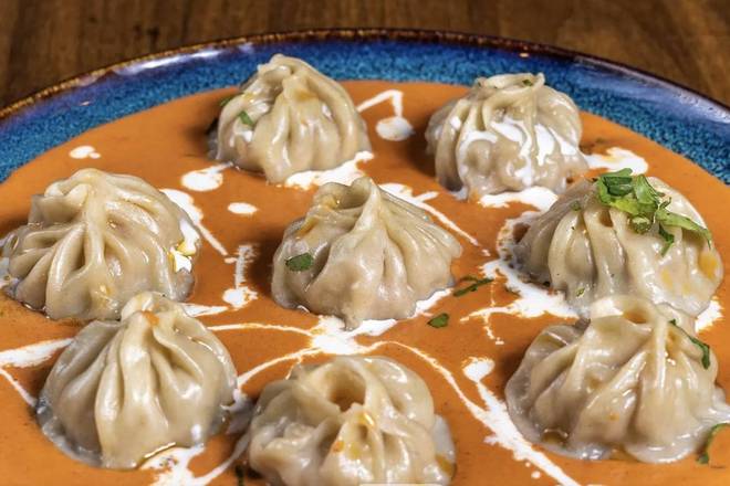 butter chicken sauce chicken momo