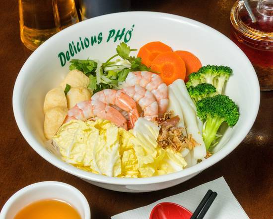 19. Rice Noodle Seafood Soup