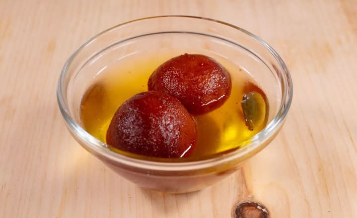 GULAB JAMUN.