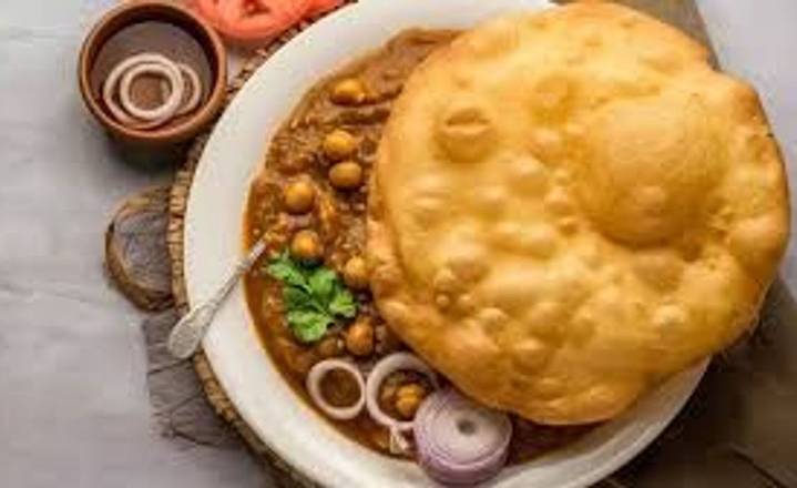 CHOLE BHATURE