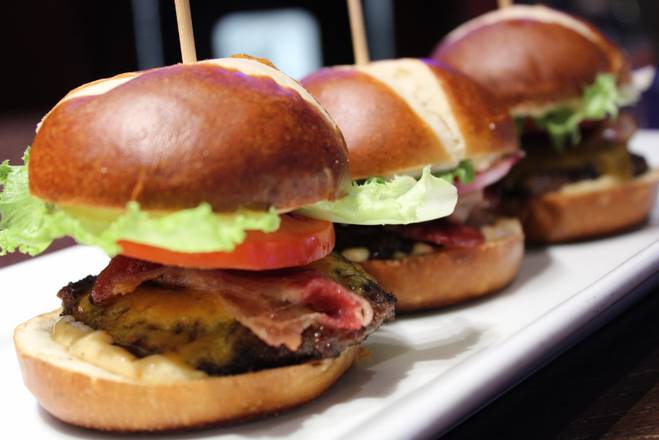 Bacon Cheeseburger Sliders