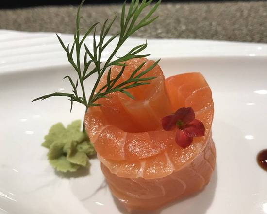 salmon (sake) sashimi