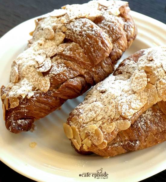 Almond Croissant