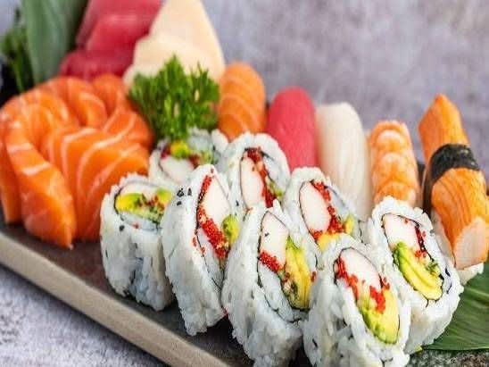 Sushi & Sashimi Gold Combo (23pcs)
