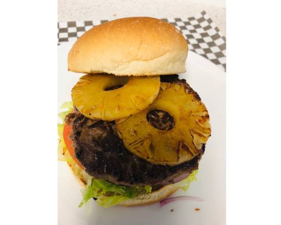 Hawaii Burger with fries