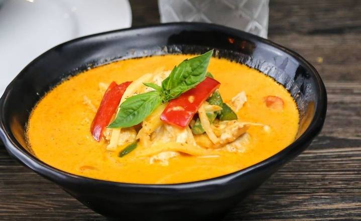 40. Gaeng Daeng