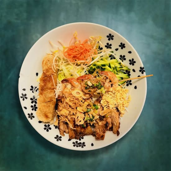 Special Vermicelli Noodle Bowl