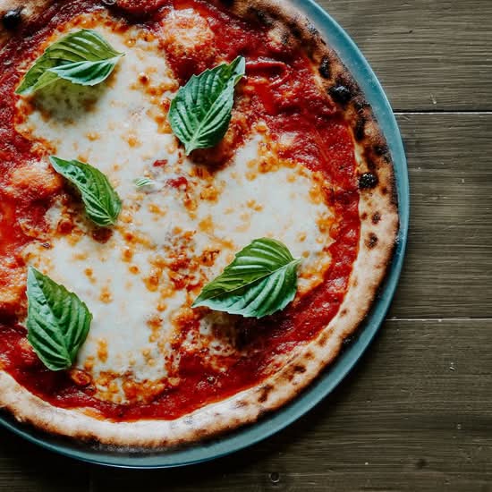 Margherita Pizza (V)