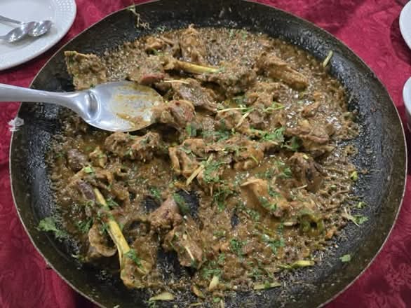 Achari Handi Chicken