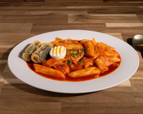 Tteokbokki (떡볶이)