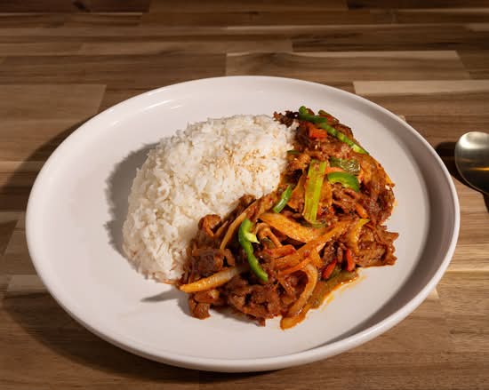 Jeyuk Deop Bap (제육덮밥)