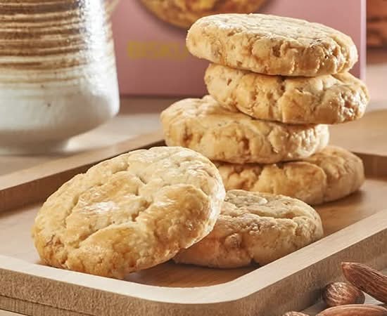 D1.biscuits aux amandes(2mcx)/almond cookies(2pcs)