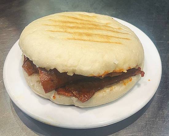 Spicy and Numbing Beef Burger
