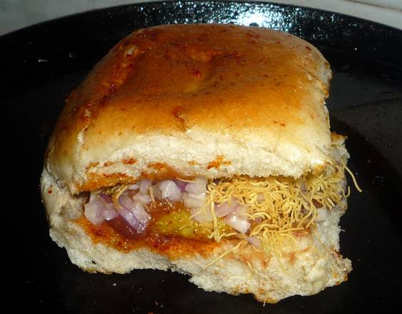 Aloo Tikki Pav