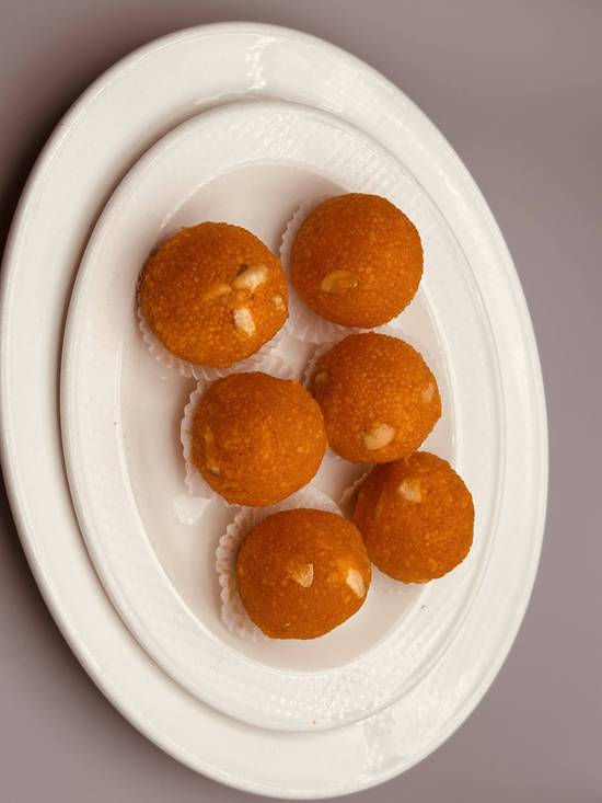 Moti Choor Kesar Ladoo