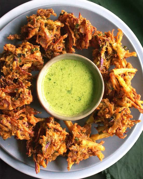 Mixed Veg Pakoda (6 Pcs)