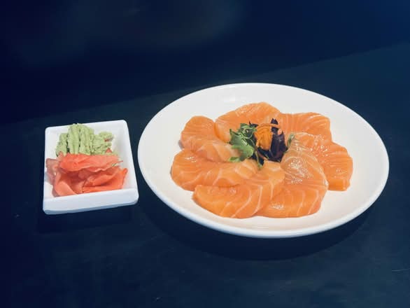 Salmon Sashimi