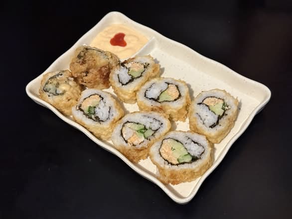 Spicy Tuna Temp Roll