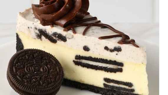 Oreo Cookies & Cream Cheesecake