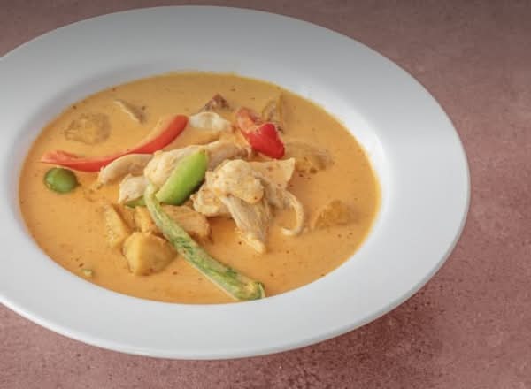C4 A. Panang Curry with Chicken, Beef, or Tofu (GF) (28 Oz)