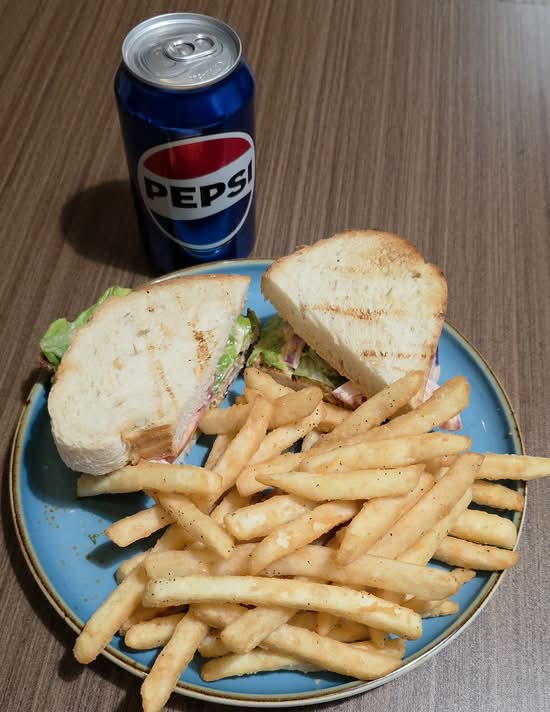 Trio chicken sandwich