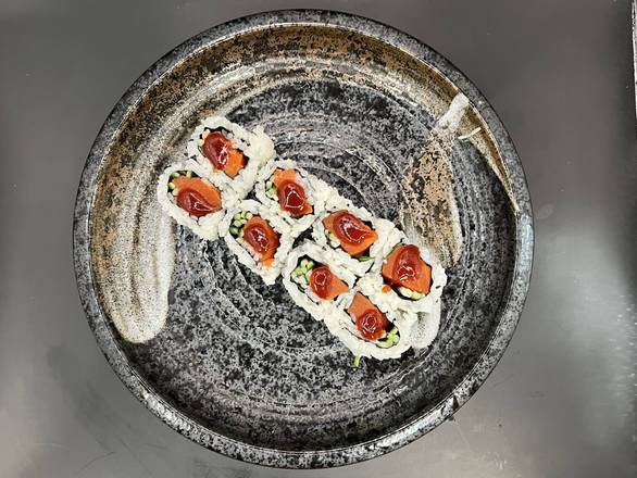 Spicy Salmon Roll