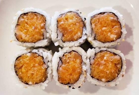 Spicy Salmon Roll (6 pcs)