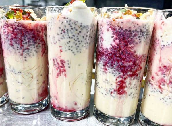 Falooda with ice cream / Falooda avec de la crème glacée