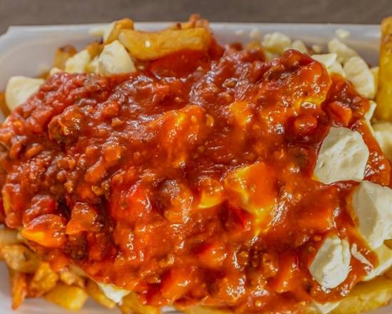 Poutine Sauce à la Viande / Poutine with Meat Sauce