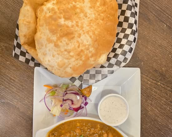 Chana Bhatura