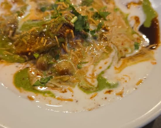 Aloo Tikki Channa Chaat (2Pcs)