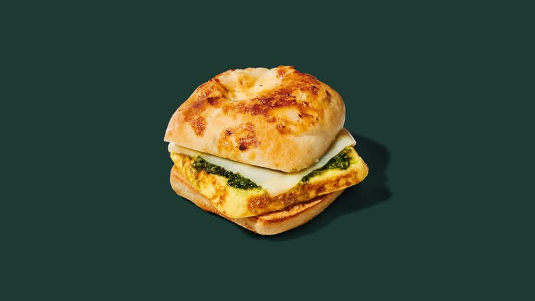 Sandwich Œuf, pesto et mozzarella