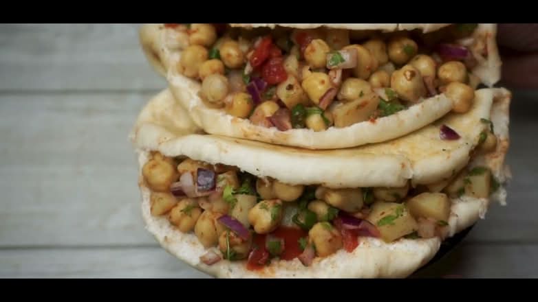 Stuffed Kulcha