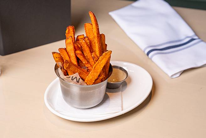 Sweet Potato Fries & Garlic Dip