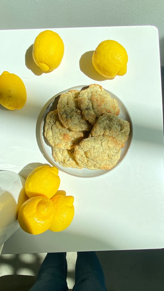 YUZU POPPY SEED WHITE CHOCOLATE