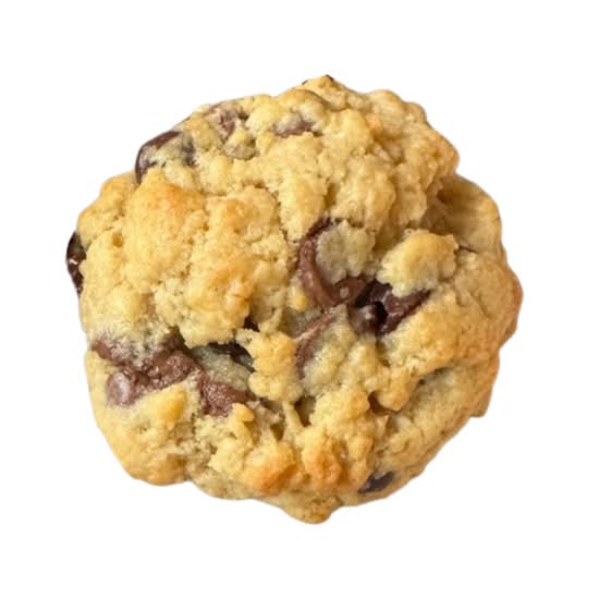 NYC STYLE CHOCOLATE CHIP COOKIE