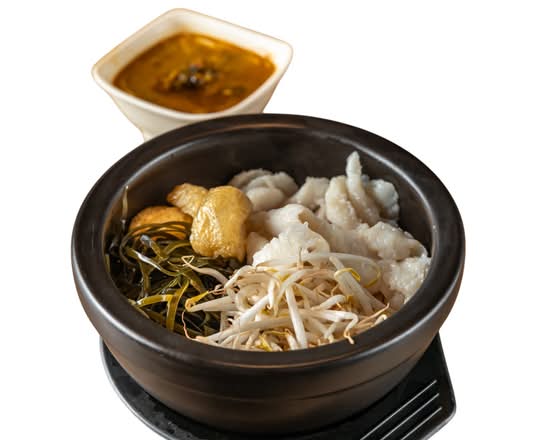 C51. Nouilles de Riz à la Soupe Piquante au Poisson avec Légumes Marinés à la Moutarde Verte | 酸菜鱼米线 | Pickled Mustard Greens and Fish Fillet Soup Rice Noodle