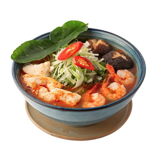 T3. Tom Yum Noodle Soup with Chicken & Shrimp