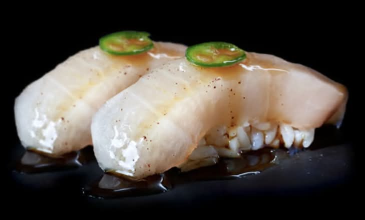 Hamachi Nigiri (2 pcs)