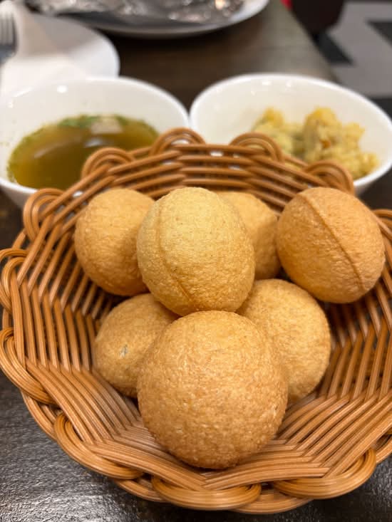 Puchka (Gol gappa/Pani Puri)