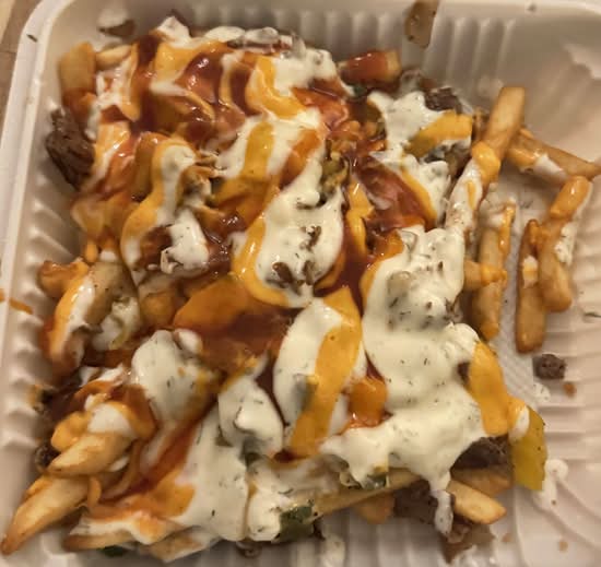 Steak (Beef) On Fries (Medium)
