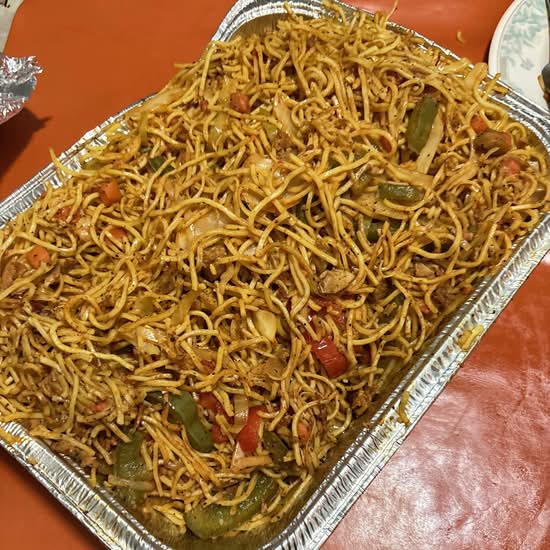 Chicken Noodles Party Tray