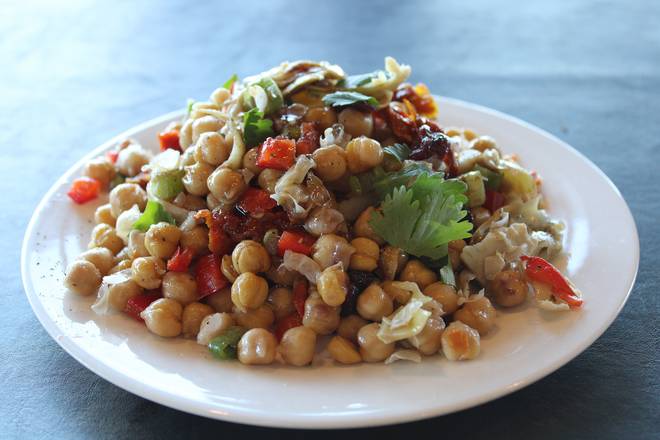 Chickpea and Artichoke Salad (Vegan)