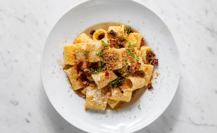 MAC & CHEESE