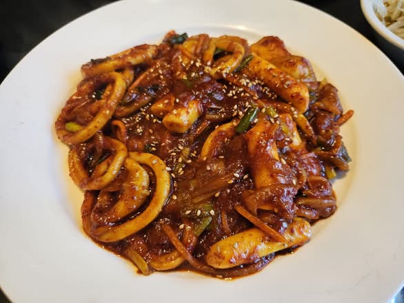 Spicy Stir-fried Squid