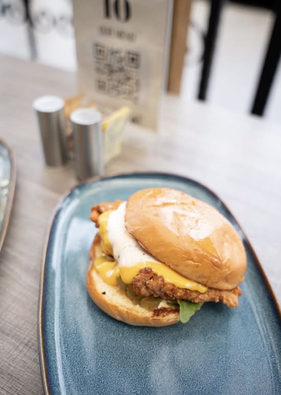Eggstatic Chicken Sandwich
