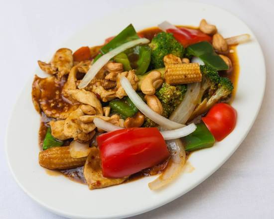 Chicken with Cashew Nuts