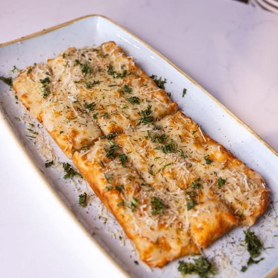 CHEESY GARLIC STICKS
